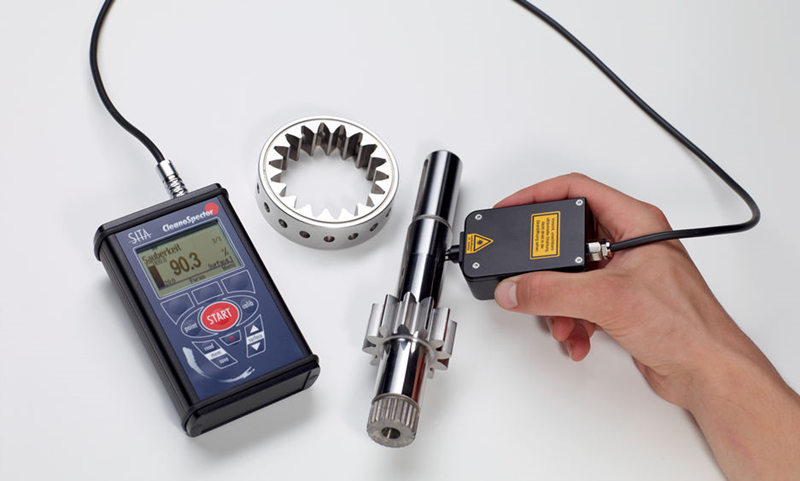 析塔表面清潔度儀對(duì)耐指紋涂料進(jìn)行指紋易清潔性測(cè)試